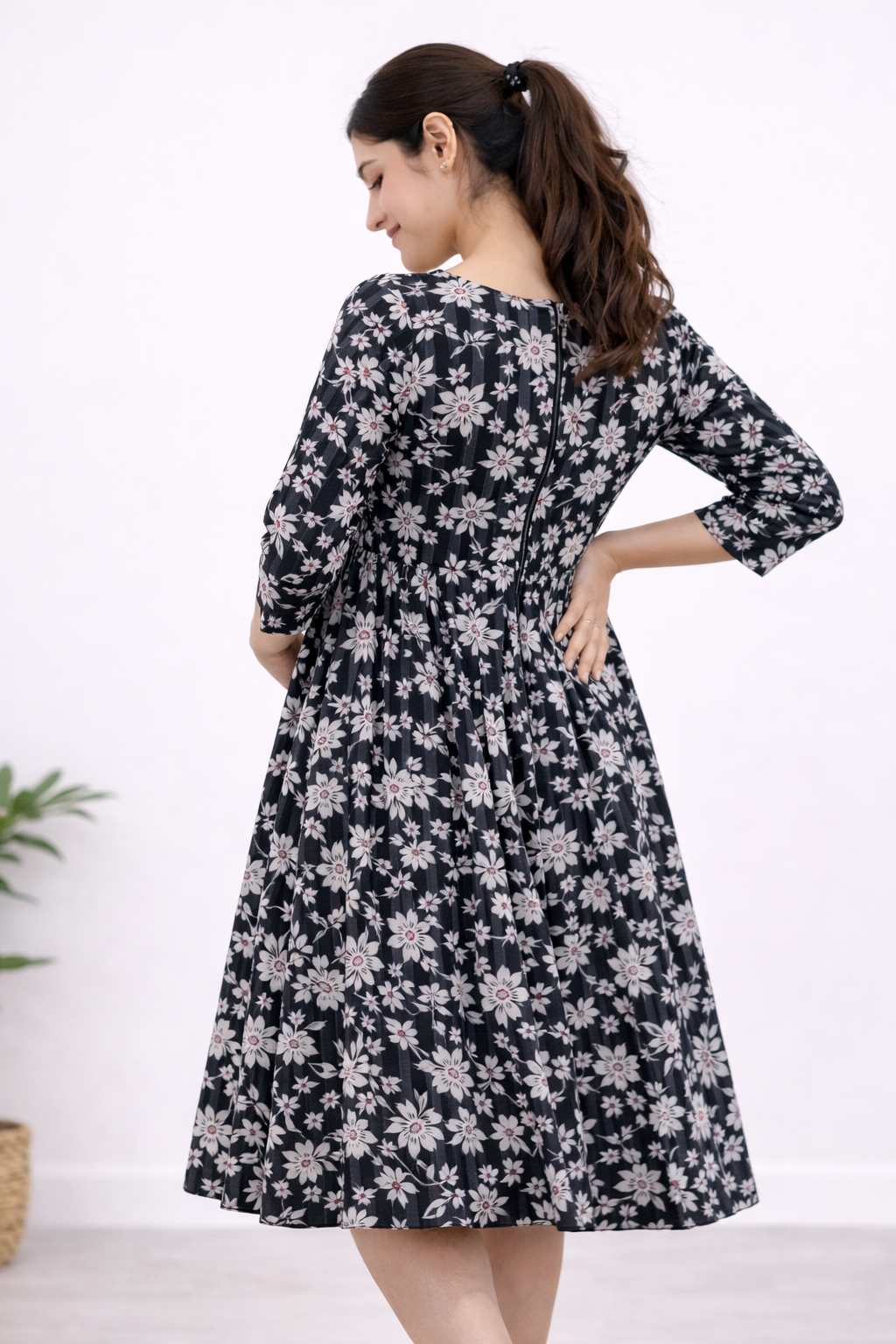 Black Floral Cotton Maternity Dress with Double Side Feeding Zip