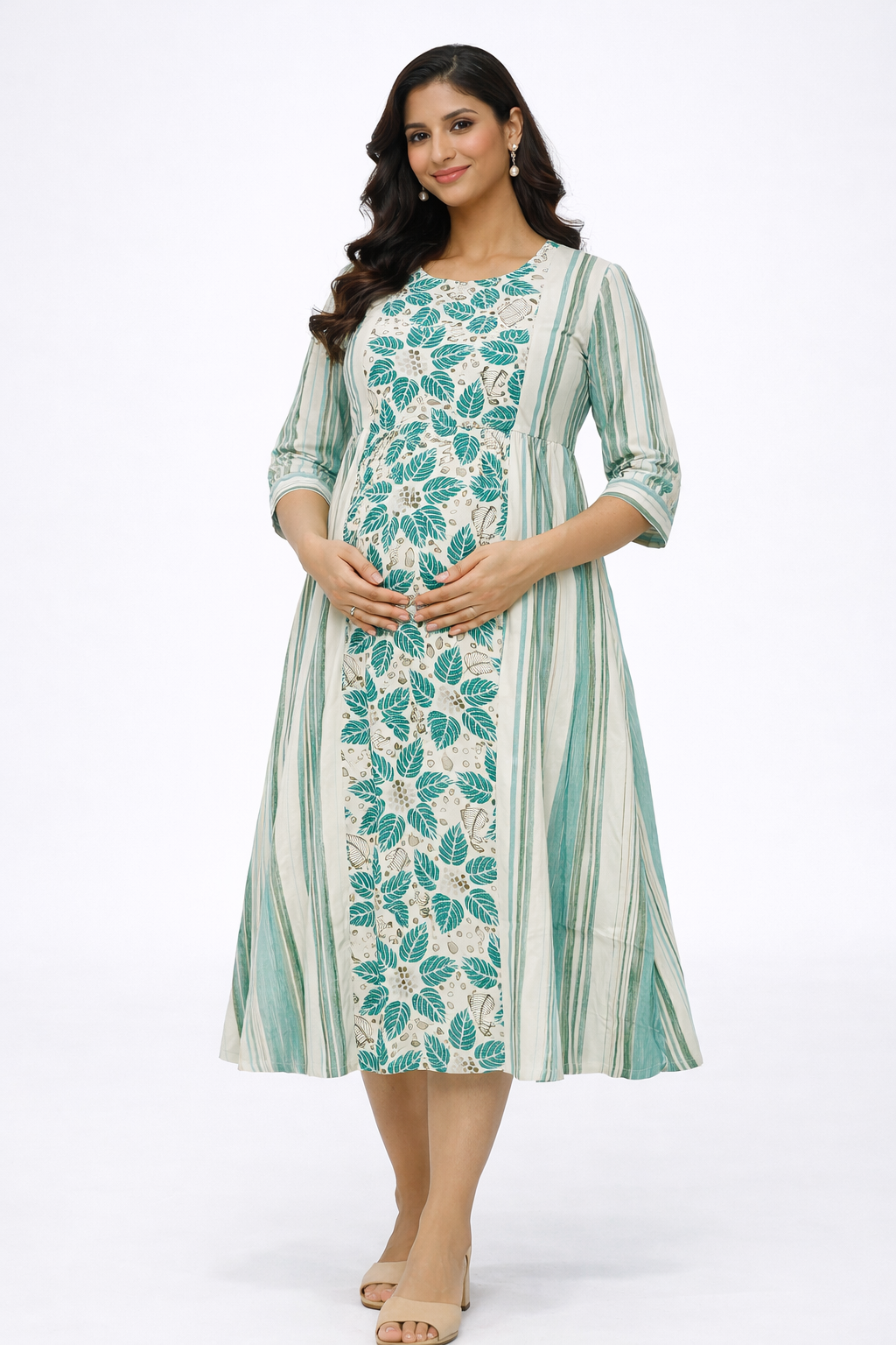White & Green Floral Printed Maternity Umbrella Kurti with Double Side Invisible Zip – Cotton Blend Feeding Wear
