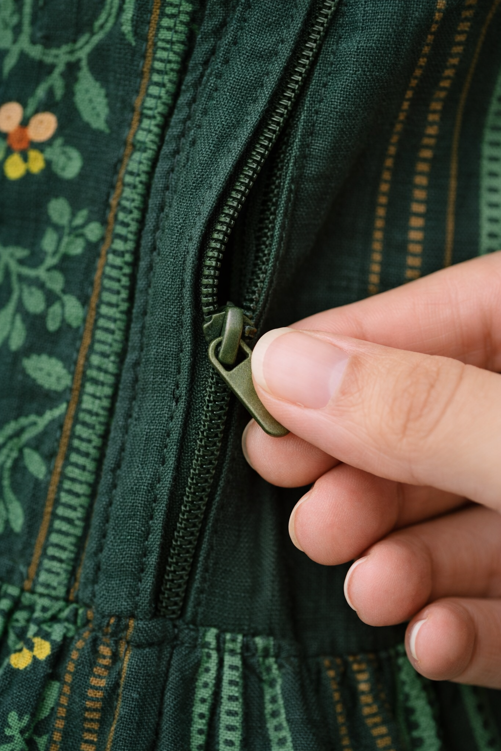 Green Printed Maternity Feeding Dress with Double Side Zip – Cotton Blend Umbrella Kurti