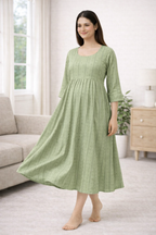 Pista Green Maternity Umbrella Dress with Double Side Invisible Zip