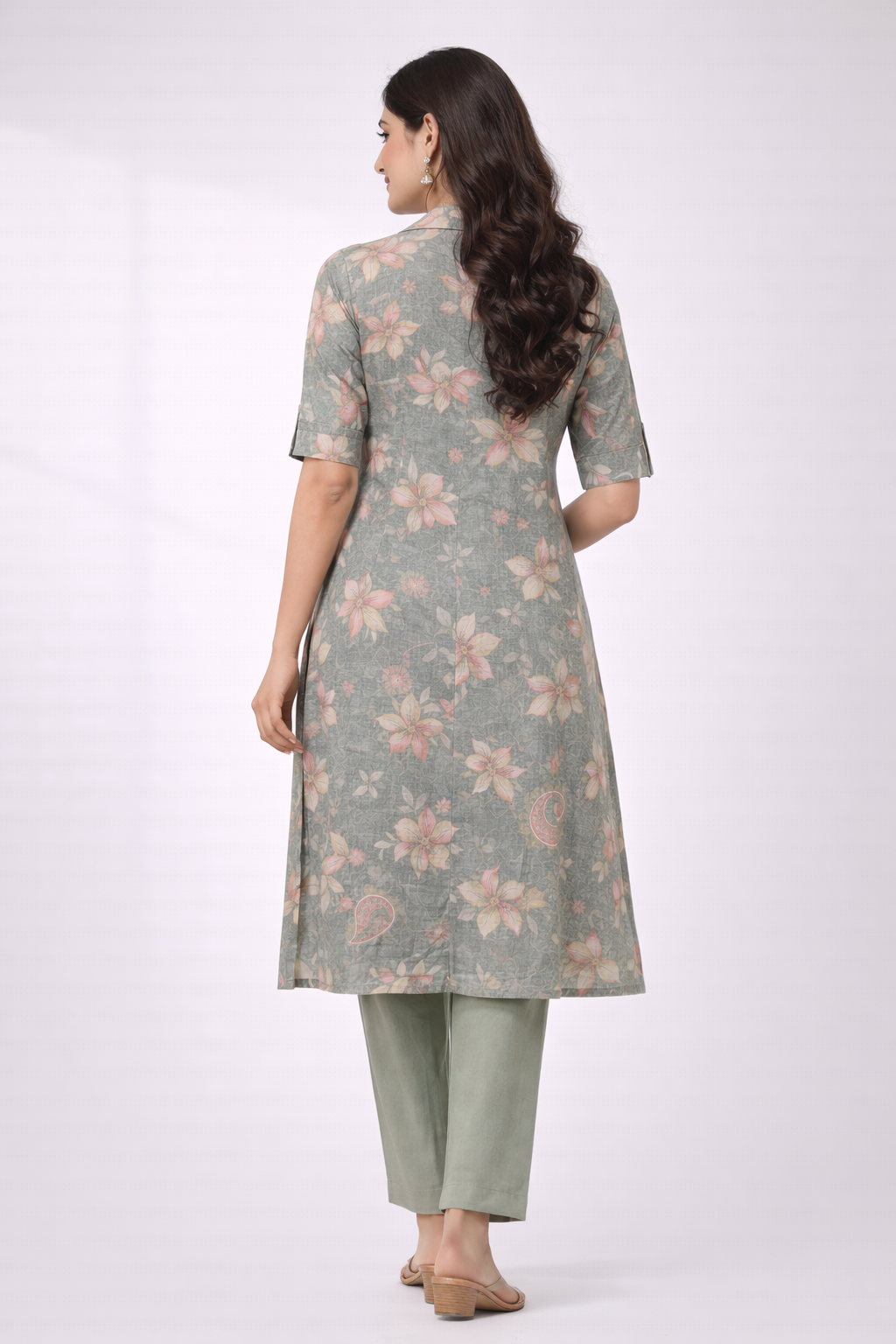 Grey Floral Printed Co-Ord Set – Collar Neck Straight Pant Casual Wear