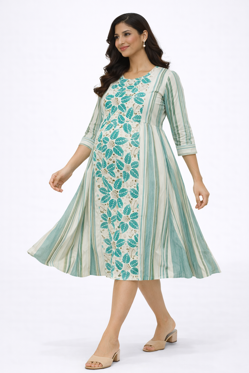 White & Green Floral Printed Maternity Umbrella Kurti with Double Side Invisible Zip – Cotton Blend Feeding Wear