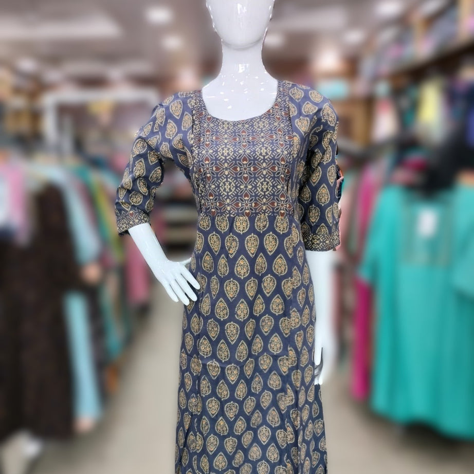 Feeding Kurthi