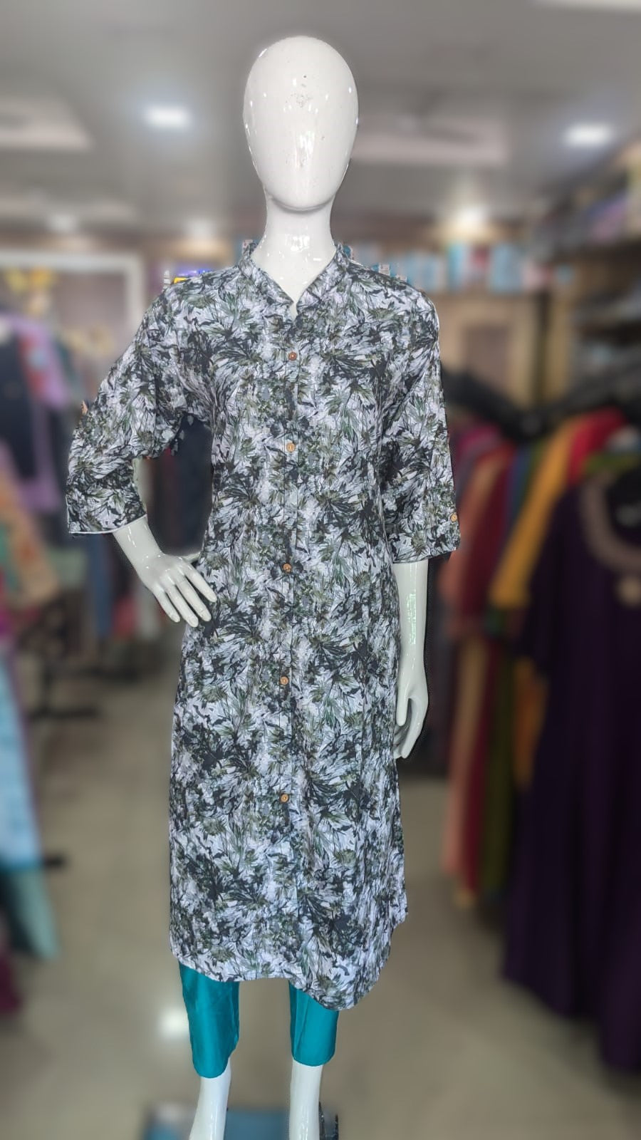 KURTHI | A Line