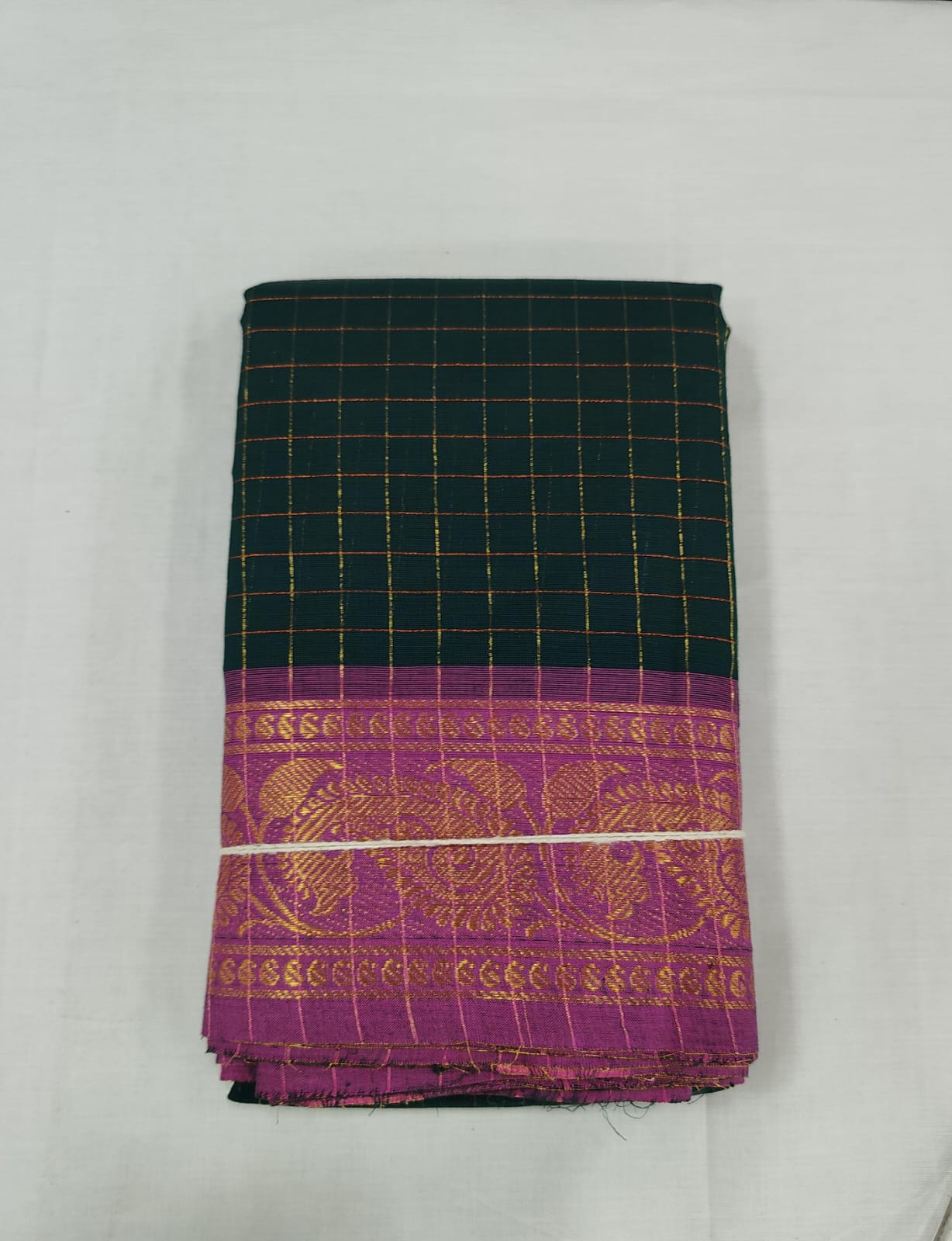 Dark Green Chungudi Cotton Saree with Lavender Zari Peacock Border