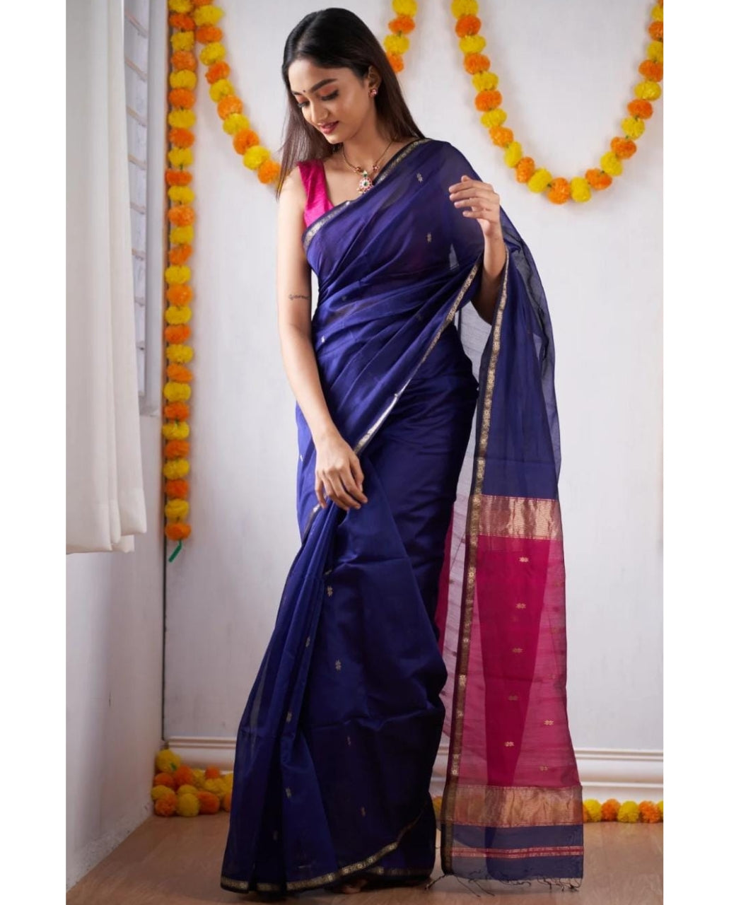 Women’s Navy Blue Soft Silk Saree with Pink Contrast Pallu & Zari Border – Festive Wear